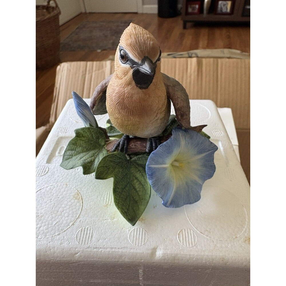 Vintage Cedar Waxwing Bird Figurine Lenox Fine Porcelain EUC Box And Certificate
